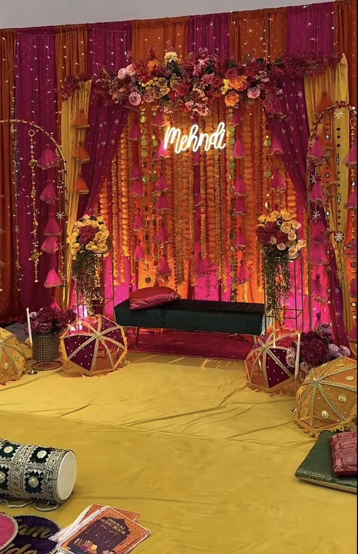 Mehndi Ki Raat Neon Sign - Mehndi Neonlight-LED Wedding Backdrop-Customize Neon Sign
